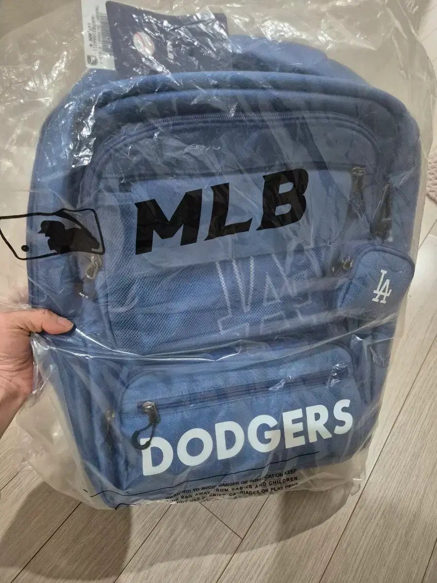 特価品 当日発送 定価14万9千円 新品 MLB キッズ 高学年 バックパック
