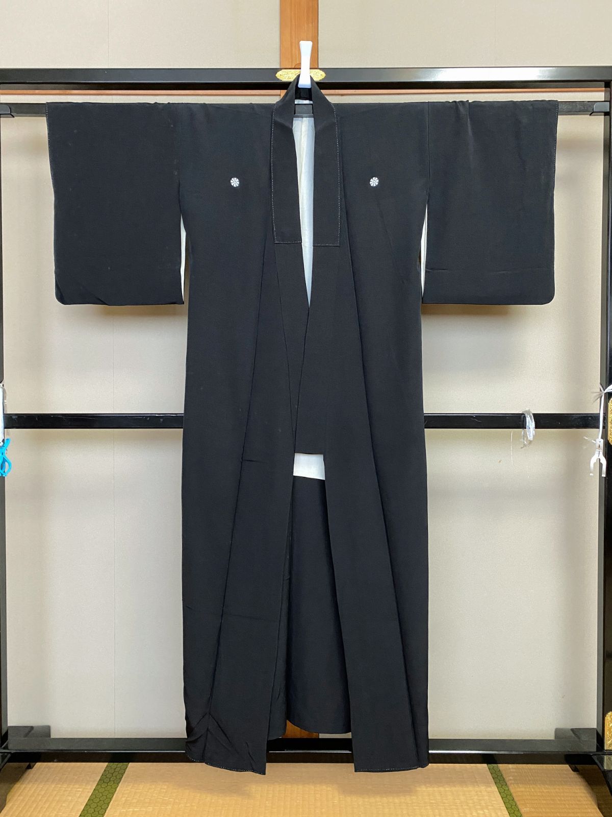 4r210 着物　袷　喪服　五つ紋　家紋　黒　無地　和装 喪服 着物 きもの 袷 絽 シルフィル 黒紋付 ブラックフォーマル : 京の