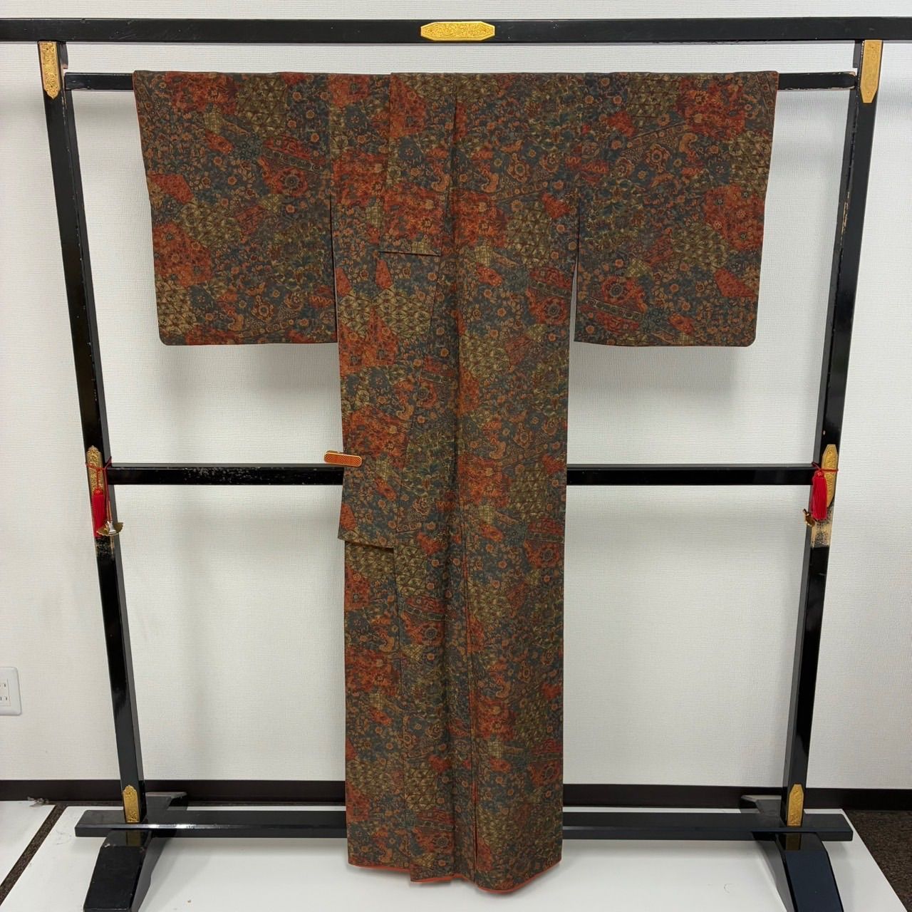 小紋 更紗模様 裂取 縮緬 素敵な加工 正絹 着物 MK-1043 - メルカリ