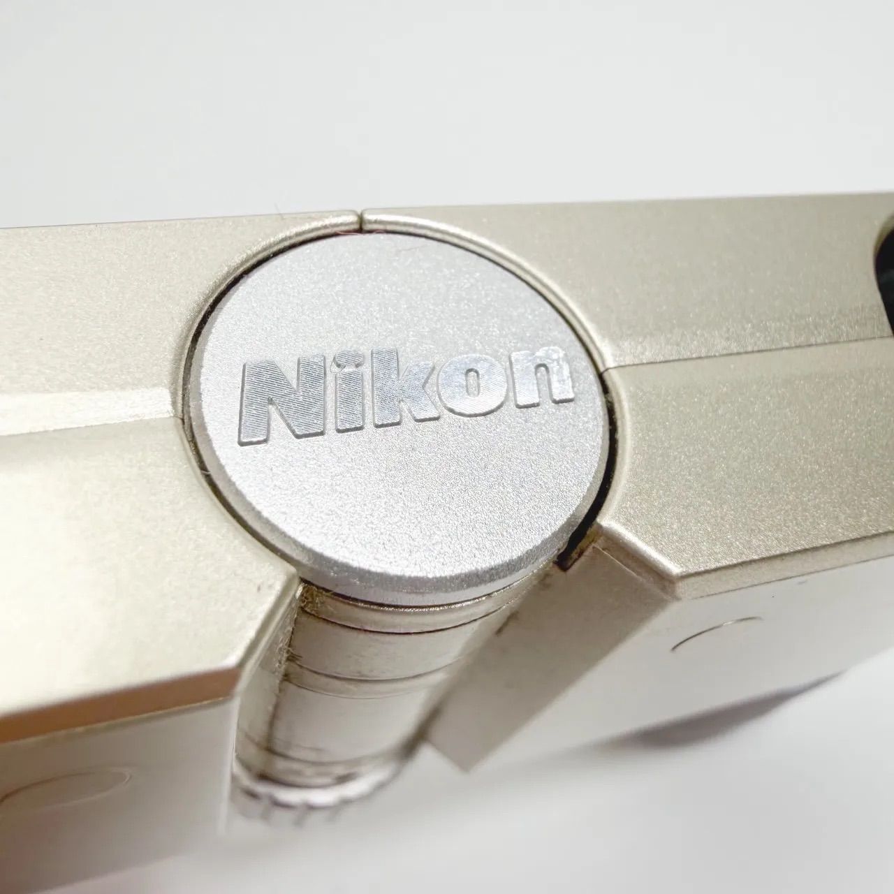 Nikon ニコン 双眼鏡 遊 4X10D CF シャンパンゴールド - メルカリ