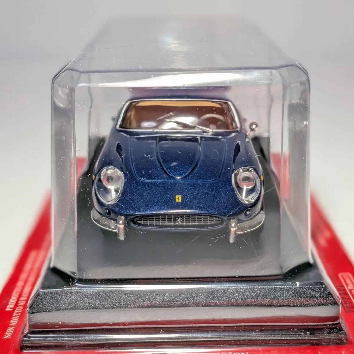 や*ん様 アシェット　フェラーリ 未開封 1/43 アシェット フェラーリ 400SA フェラーリ ミニカー