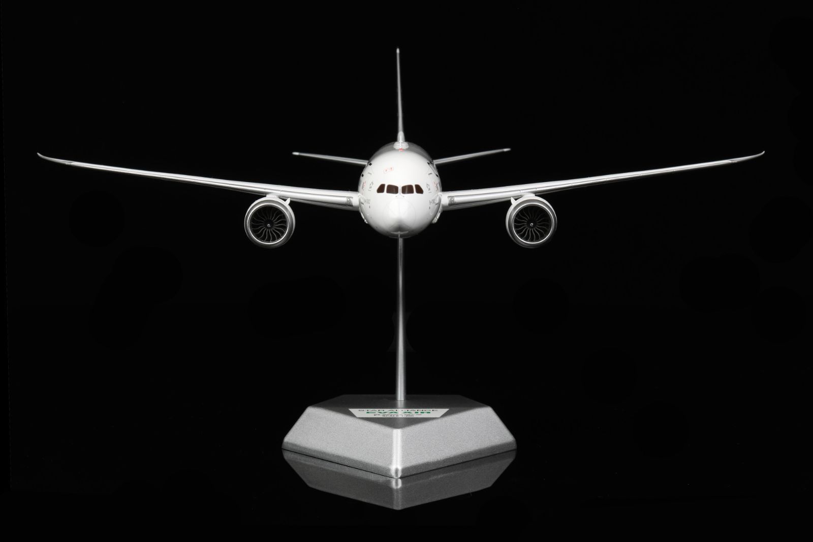 SQwings エバー航空 787-10 B-17812 スターアライアンス塗装 1/200