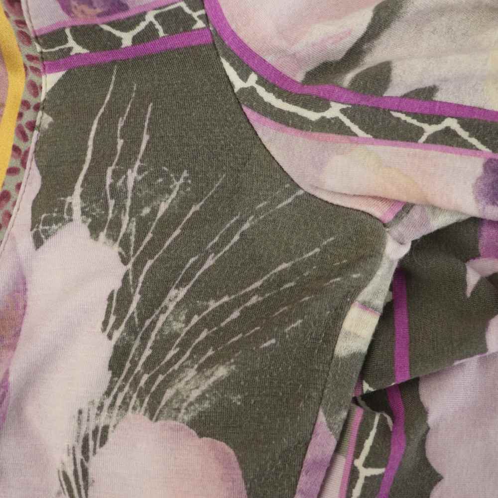 クラスロベルトカヴァリ 長袖カットソー 40 クラスロベルトカヴァリ class roberto cavalli 花柄カットソー 長袖 V
