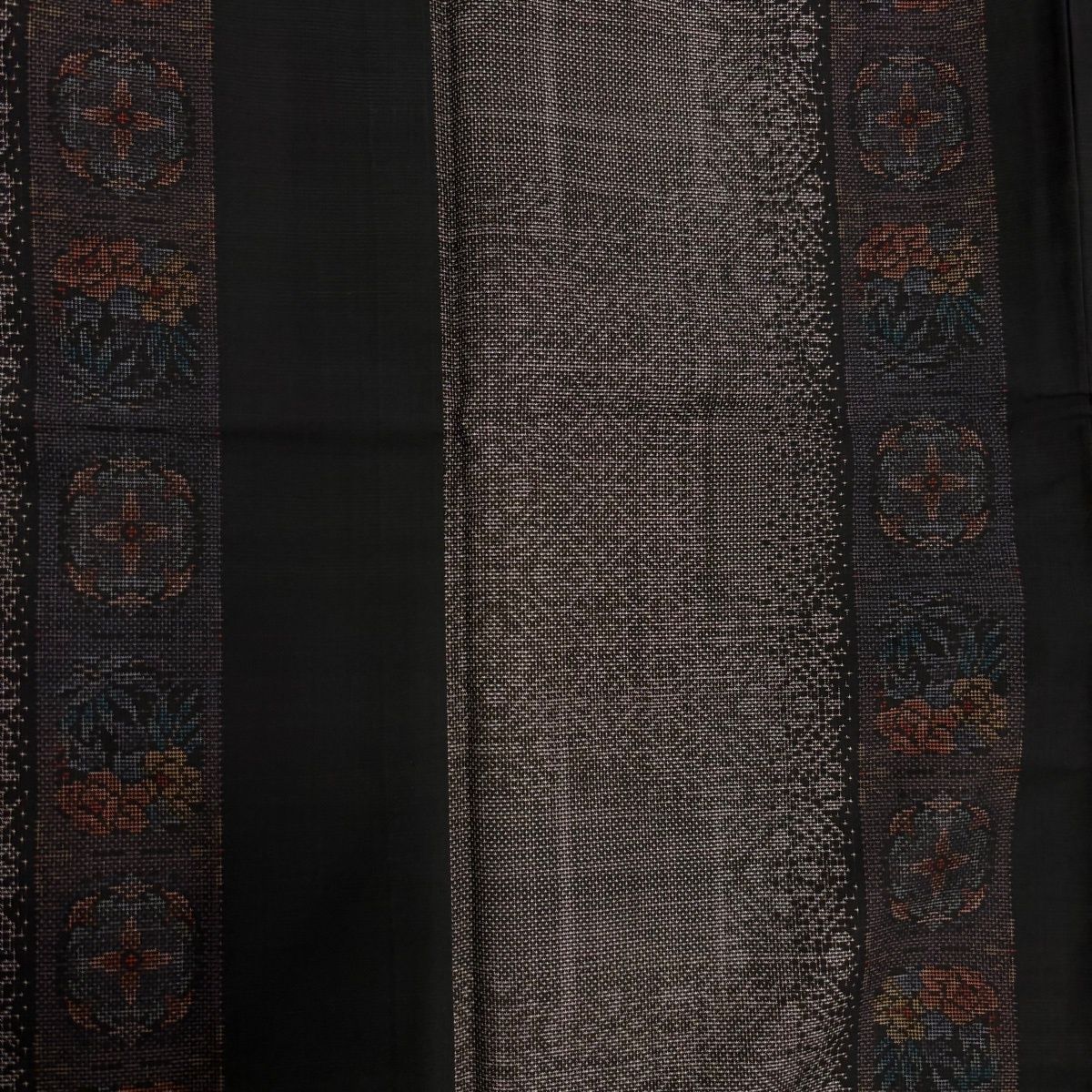 紬 秀品 171cm 67cm 正絹 【中古】 紬 身丈166cm 裄丈65cm M 袷 幾何学 焦茶色 正絹 秀品｜中古・古着