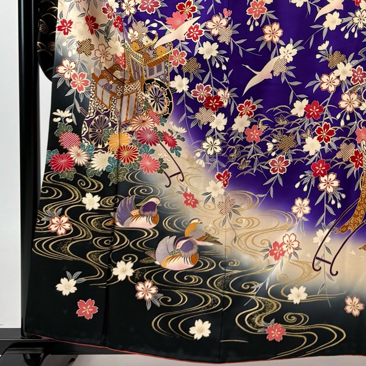 振袖 秀品 身丈159.5cm 裄丈63cm 正絹 【中古】 振袖 身丈167cm 裄丈69cm L 袷 花鳥 宝尽くし 絞り 金彩 黒 正絹 秀品