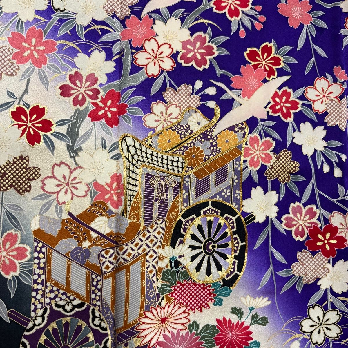 振袖 名品 身丈159.5cm 裄丈62.5cm 正絹 【中古】 振袖 身丈159.5cm 裄丈62.5cm S 袷 菊 熨斗 金糸 絞り 朱色 正絹 秀品