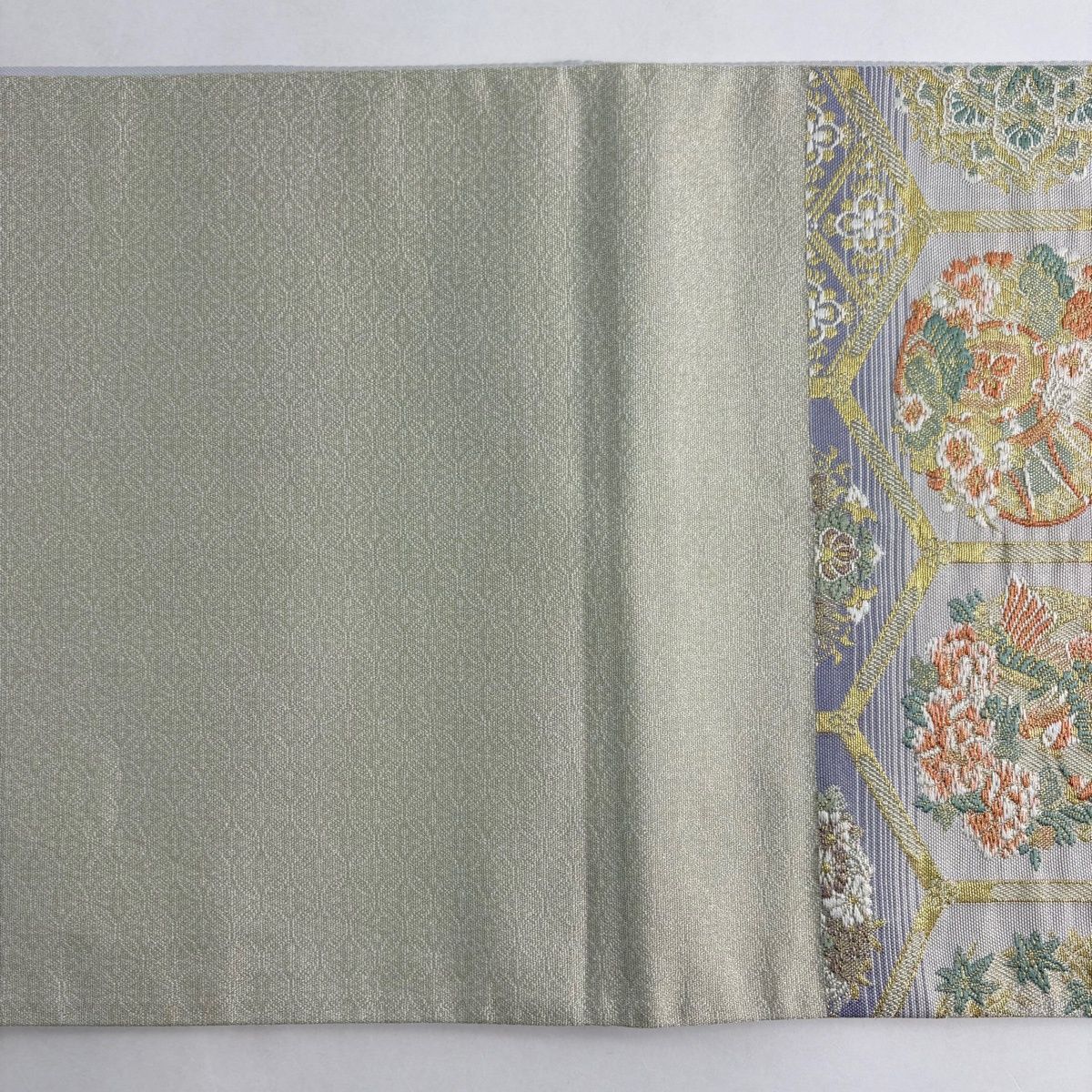 袋帯 正倉院列段文 鳥に花模様 金糸 灰水色 O-4030 美品】 袋帯 秀品 亀甲華文 花鳥 金糸 青灰色 六通 正絹 【中古