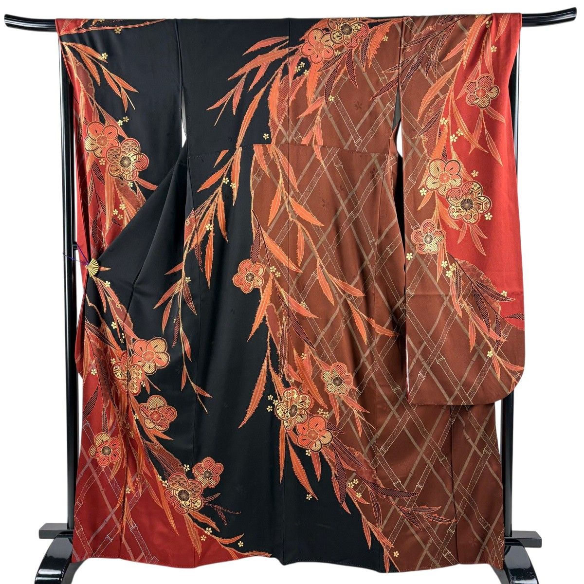 【美品】 振袖 身丈167cm 裄丈67cm M 袷 梅 竹 金彩 染め分け 黒 正絹 名品 【中古】