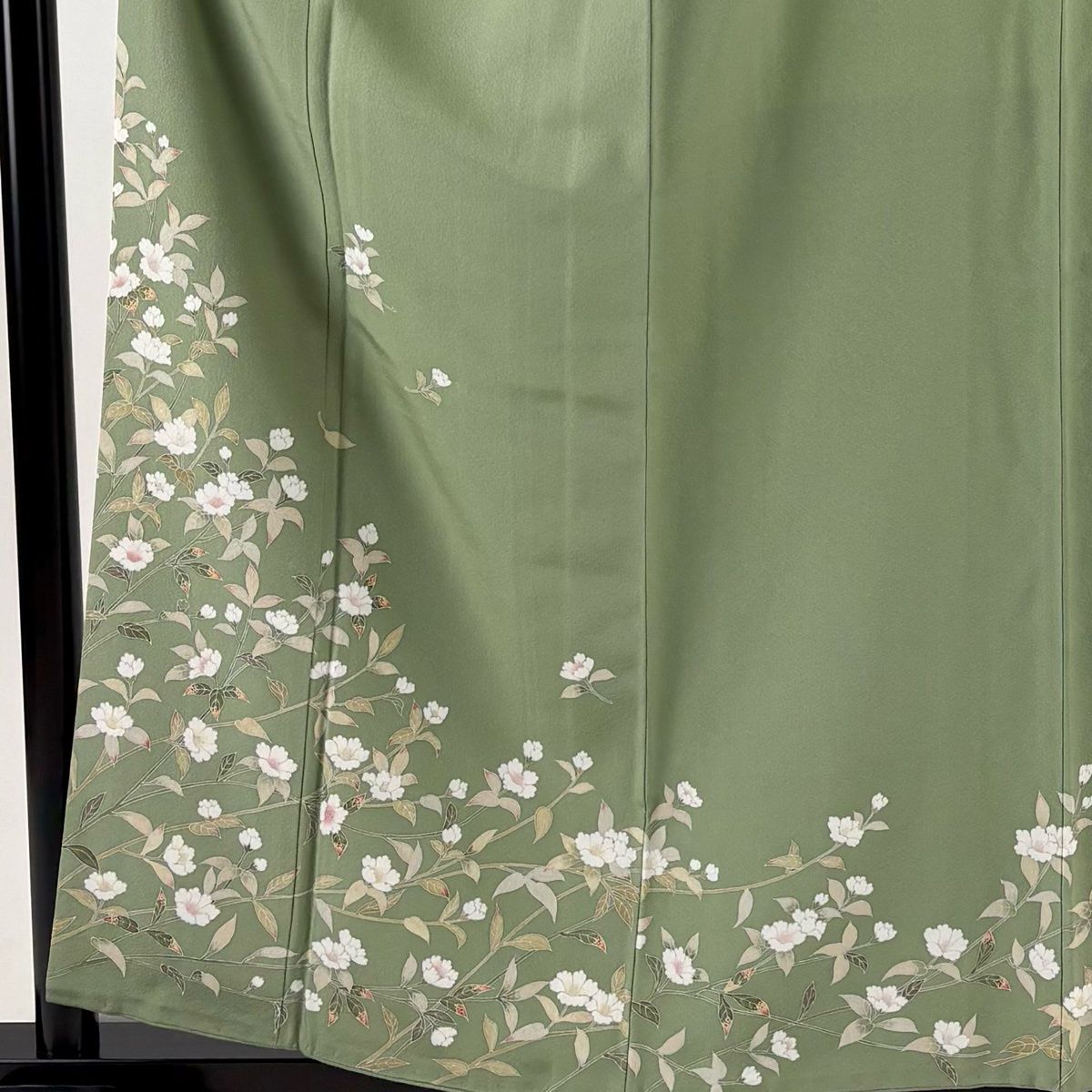 訪問着 身丈158cm 裄丈64cm 正絹 名品 【中古】 美品】 訪問着 身丈158cm 裄丈64cm M 袷 落款 枝花 薄緑 正絹 秀品 一