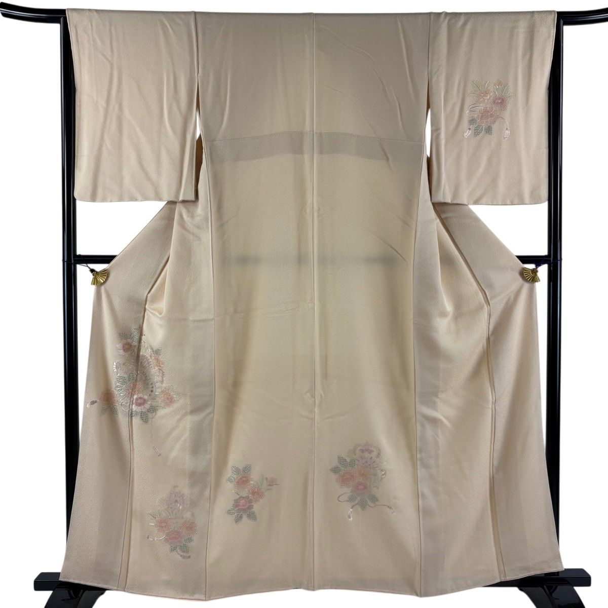 【美品】 付下げ 身丈160cm 裄丈63.5cm 正絹 秀品 【中古】 付下げ 身丈160cm 裄丈63cm S 袷 樹木 枝花 絞り 灰紫 正絹 秀品 一つ