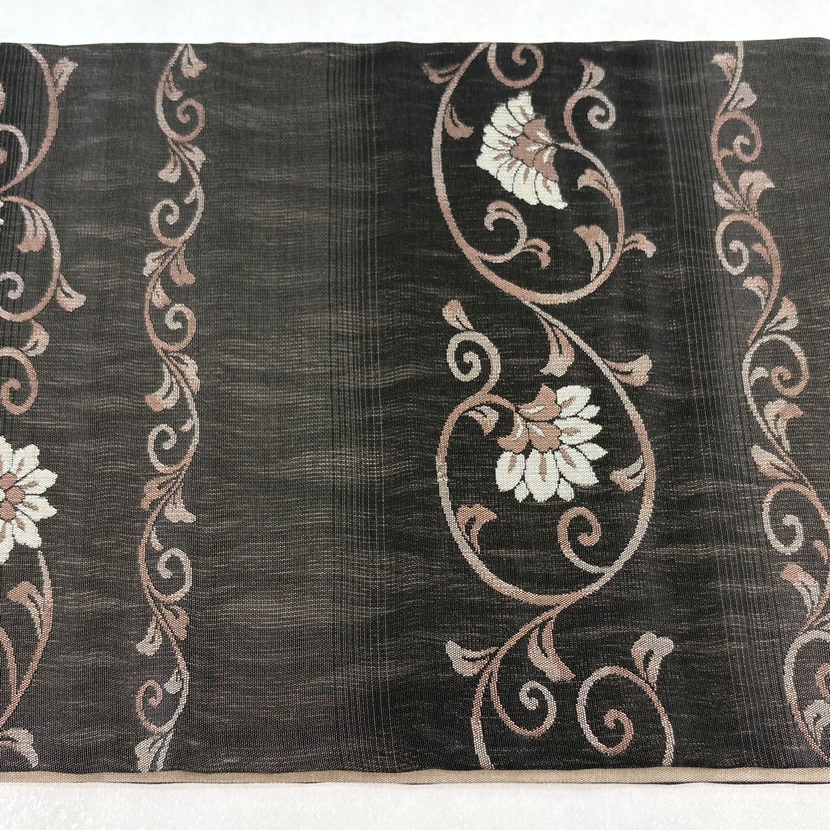 美品】 袋帯 秀品 花唐草 焦茶色 全通 正絹 【中古】 - メルカリ