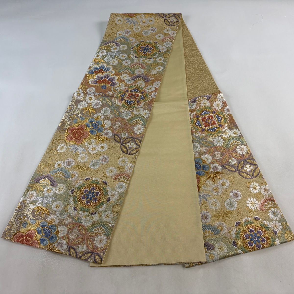 美品】 袋帯 秀品 振袖向き 華文 松竹梅 唐織 箔 ピンク 六通 正絹
