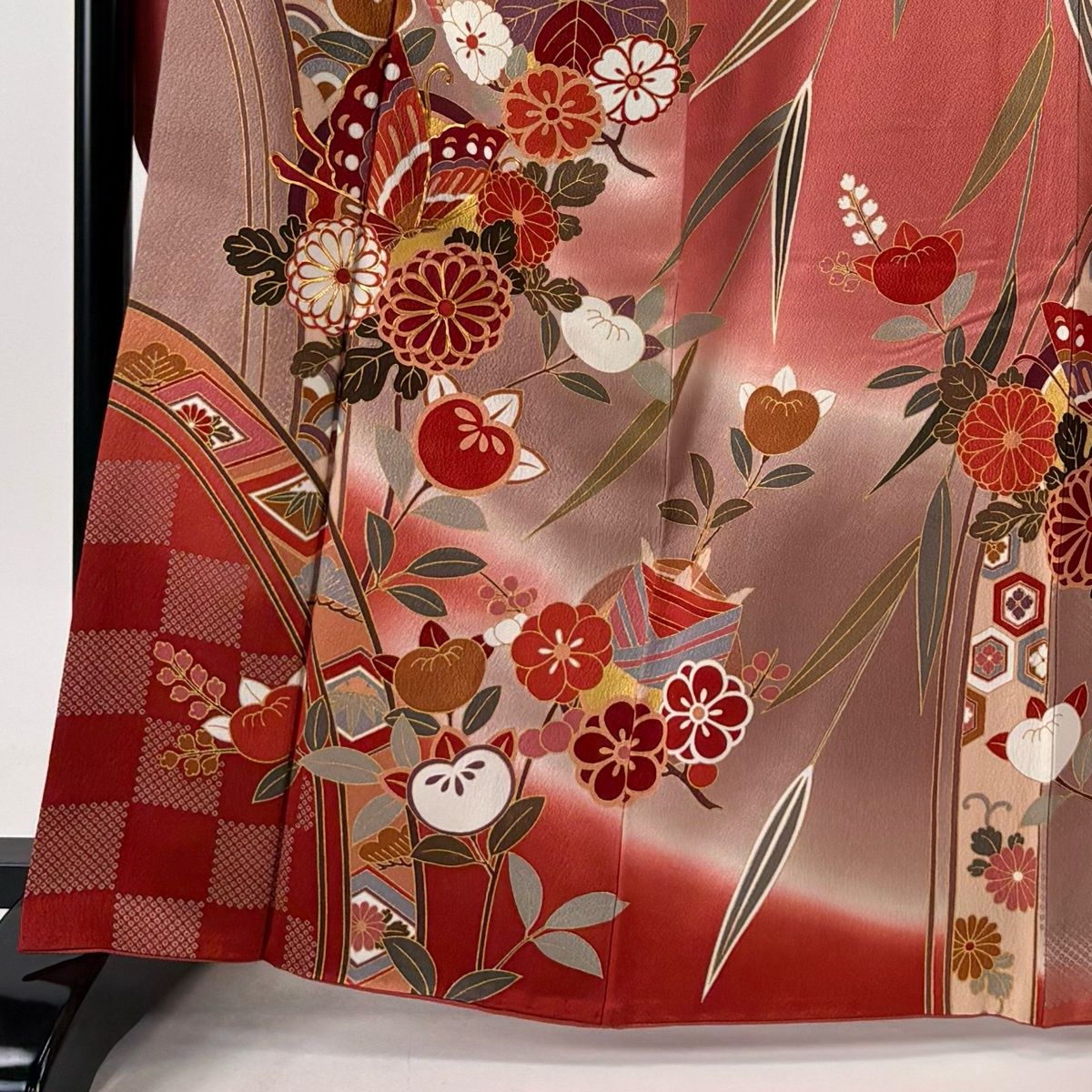 美品】 振袖 身丈165cm 裄丈67cm M 袷 袋帯フルセット 菊 蝶 金糸 金彩