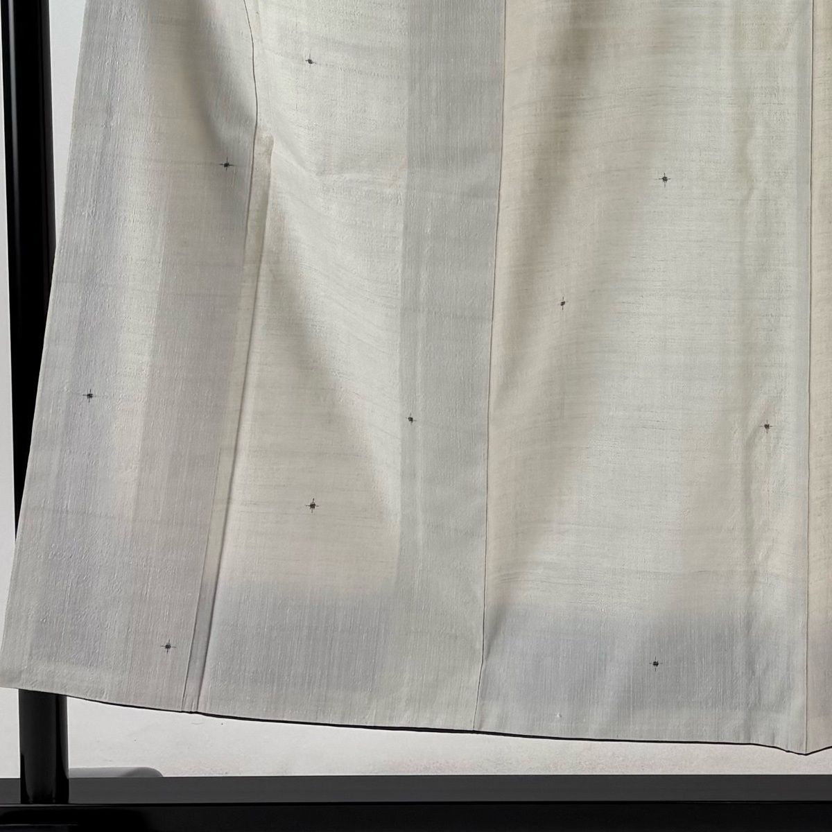 美品】 結城紬 身丈151.5cm 裄丈63.5cm S 袷 本場結城紬 証紙 幾何学