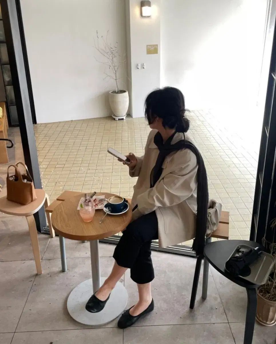 シヤージュ コンフォート LINE カプリ パンツ