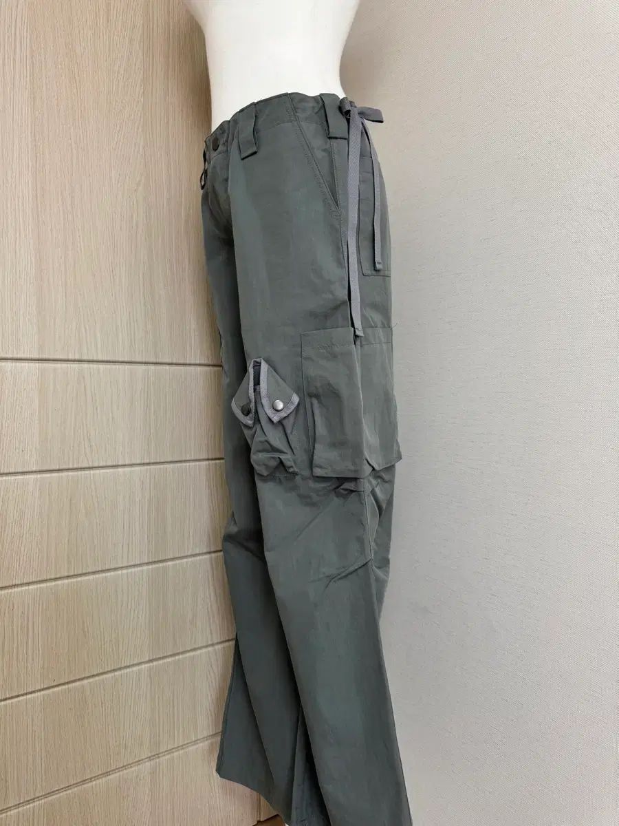 ポケット カーゴ パンツ