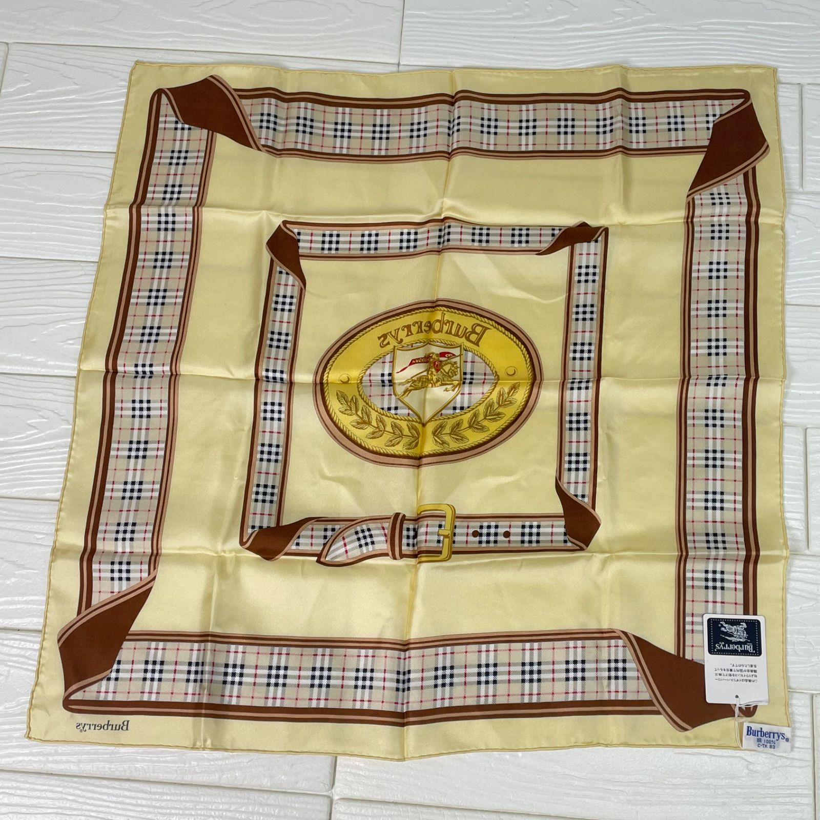 タグ有り　バーバリー ノバチェック シルクスカーフ ベージュ　秋冬春　お洒落 Burberry バーバリー スカーフ ノバチェック シルク100% ベージュ タグ