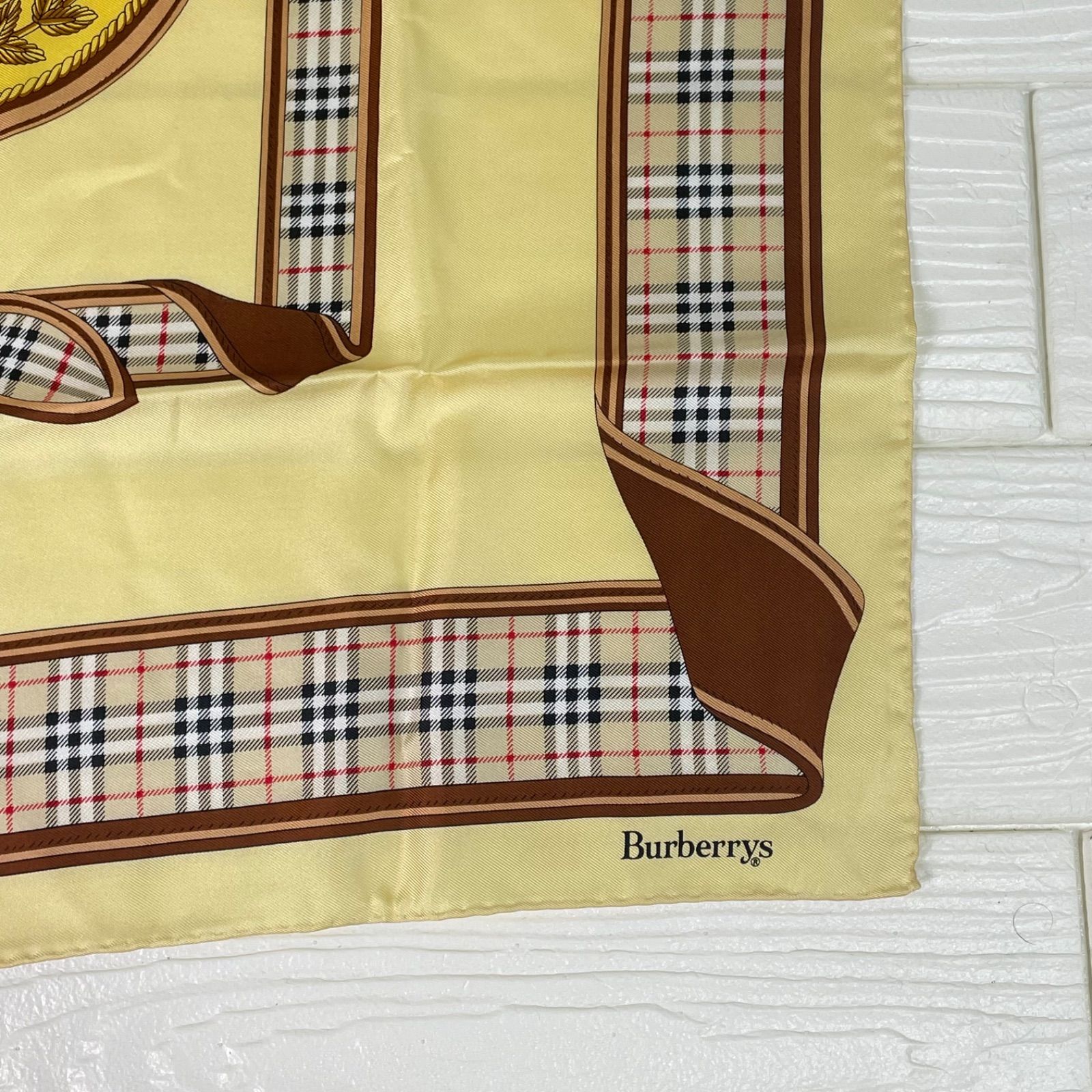 タグ有り　バーバリー ノバチェック シルクスカーフ ベージュ　秋冬春　お洒落 Burberry バーバリー スカーフ ノバチェック シルク100% ベージュ タグ