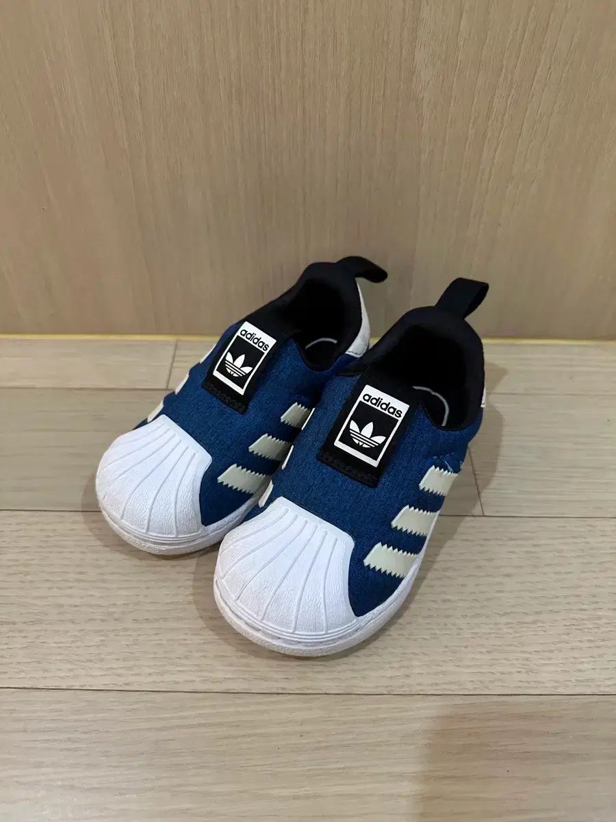 アディダス SUPERSTAR 360 キッズ 130