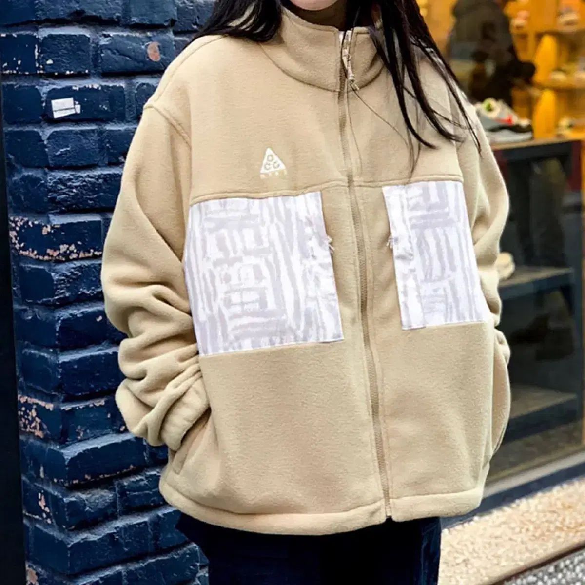 アウトドア ナイキ ACG フリース ジャケット ベージュ