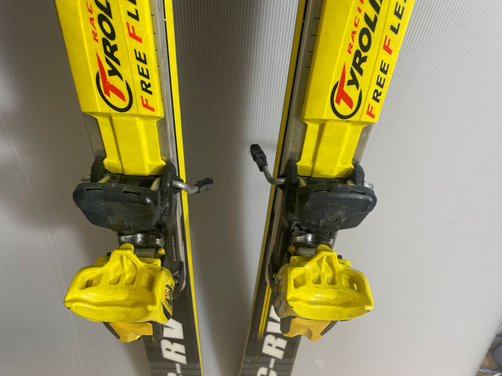 OGASAKA オガサカ KC-RV スキー板 黒 黄色 アウトドア スポーツ H