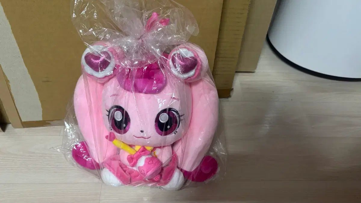 キャッチ ティニピン ハチュピン ぬいぐるみ 新品