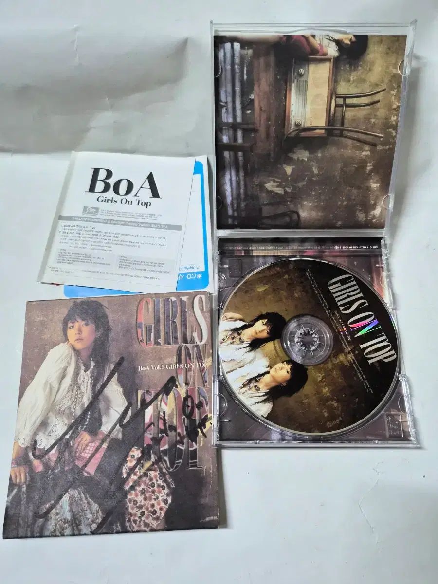 BoA(ボア) BoA Girls on Top 5 家 サイン cd きれいに - メルカリ