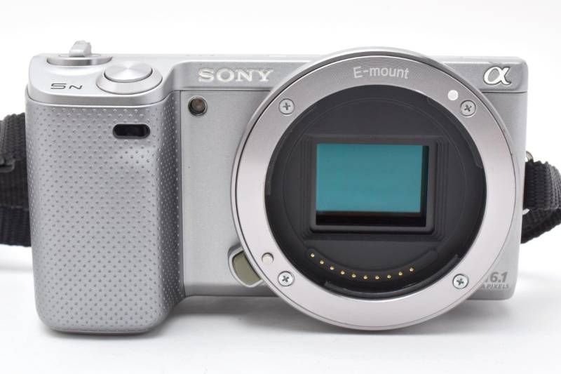 実用品】Sony ソニー NEX-5N ボディ シルバー ミラーレス一眼カメラ