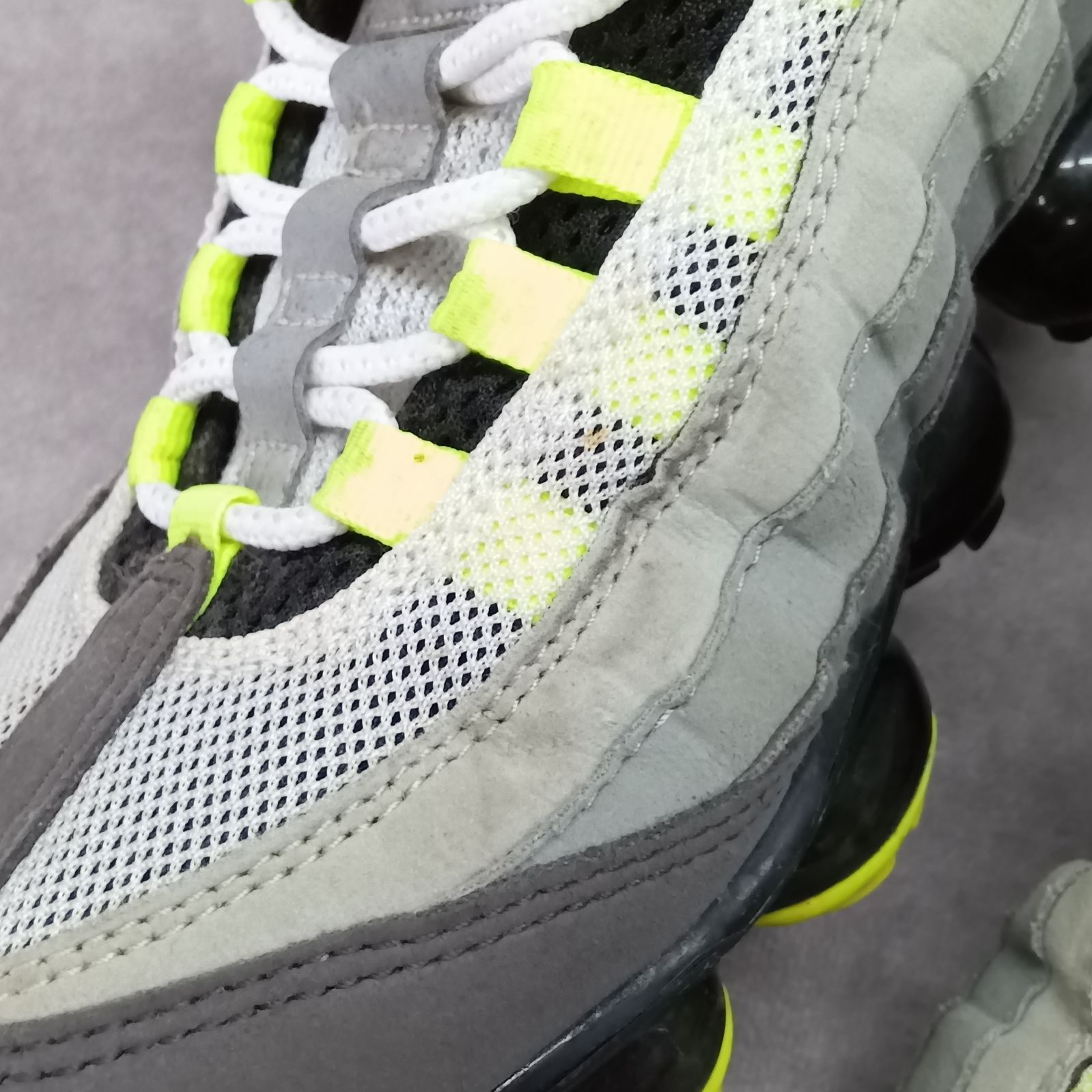 NIKE エアヴェイパーマックス95 イエローグラデ ネオン サイズ27cm 