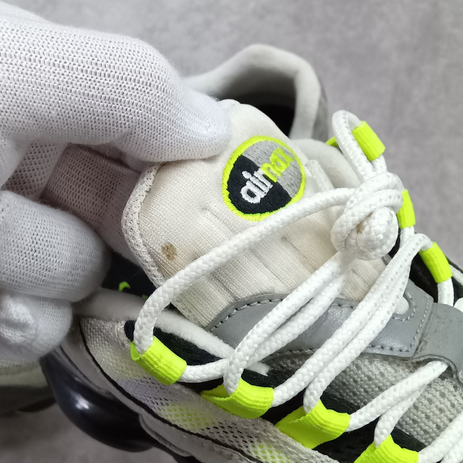 NIKE エアヴェイパーマックス95 イエローグラデ ネオン サイズ27cm 