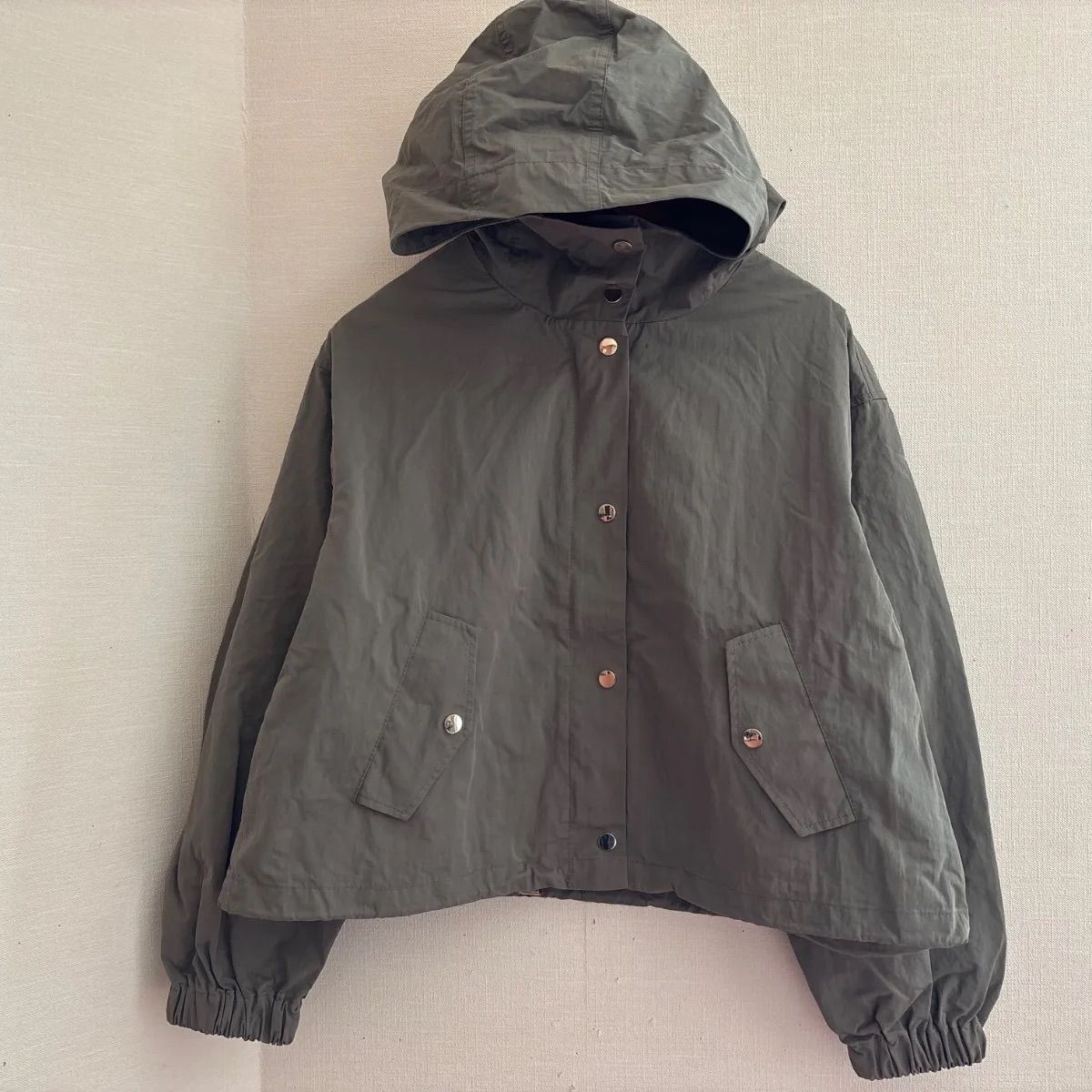 w^)b ZARA（ザラ） フード付き テクニカルジャケット ジップアップ 