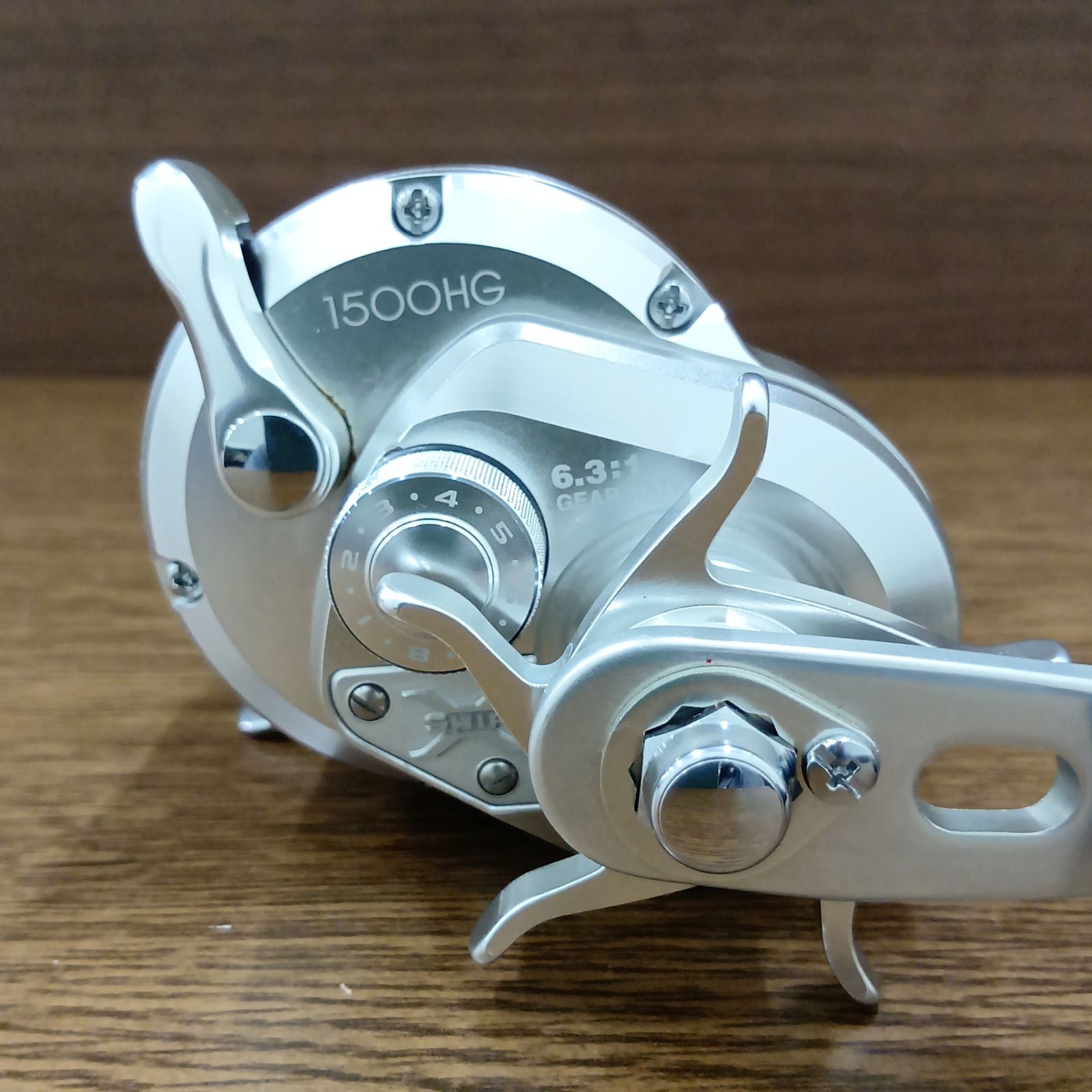 シマノ (SHIMANO) 11 オシアジガー 1500HG - メルカリ