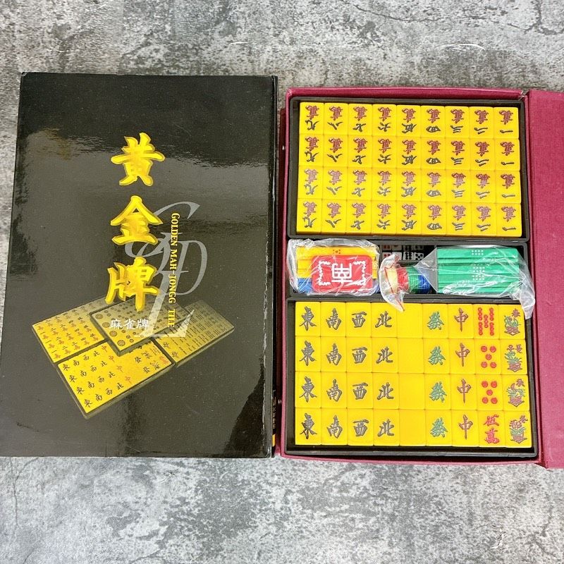 黄金牌 麻雀牌 黄色 未使用品 ケース痛みあり - メルカリ