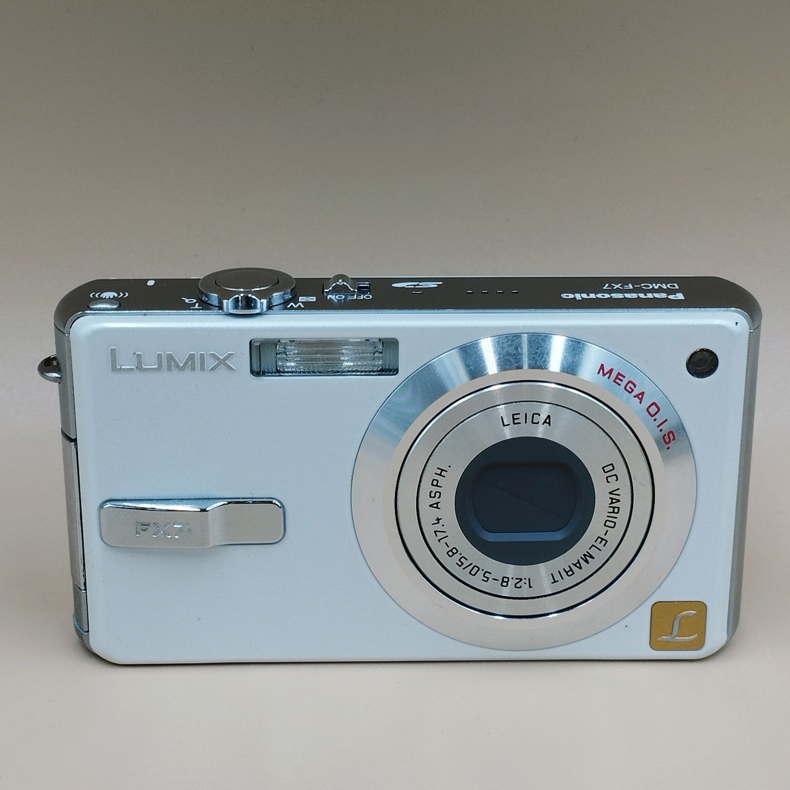 D40565】（現状品）Panasonic LUMIX DMC-FX7 SDカード付 ※バッテリー欠