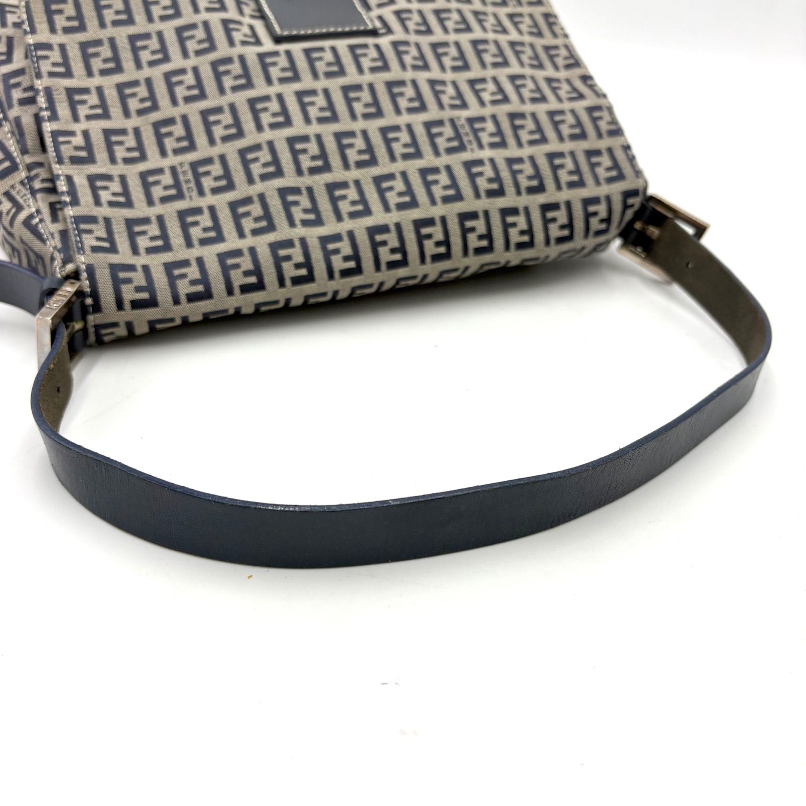 極美品◎FENDI フェンディ マンマバケット ズッキーノ柄 FF金具 ワン
