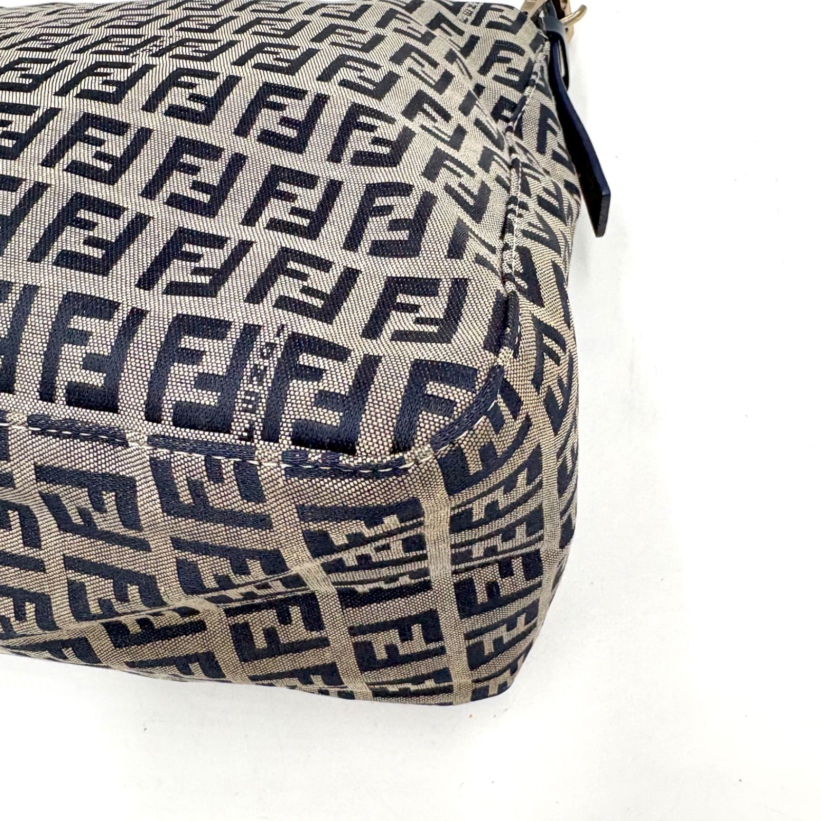 【人気柄】【訳あり】FENDI フェンディ マンマバケット柄 ラッピー 大人気のズッカ柄【FENDI/フェンディ】マンマバケットお買取いたしまし