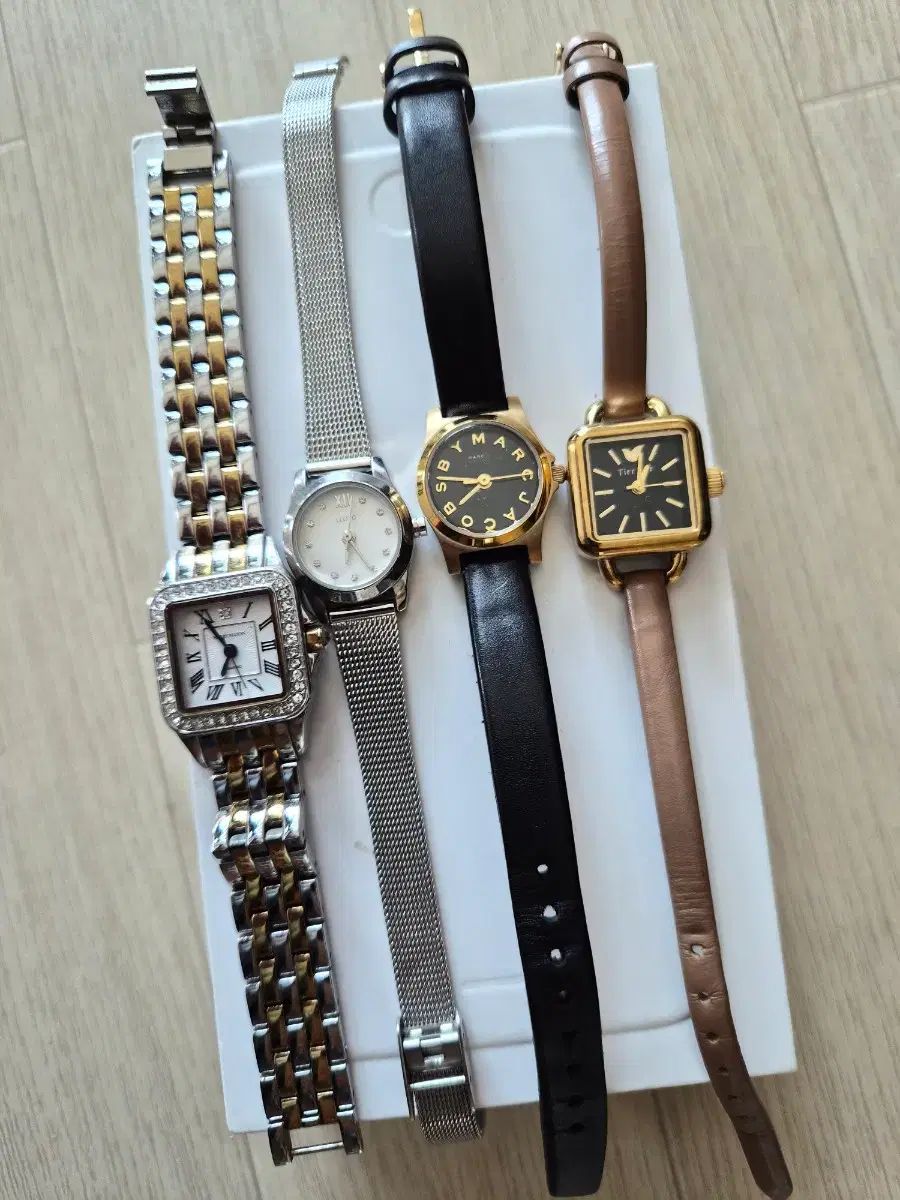 レディース リストウォッチ コレクション (Marc Jacobs/その他)