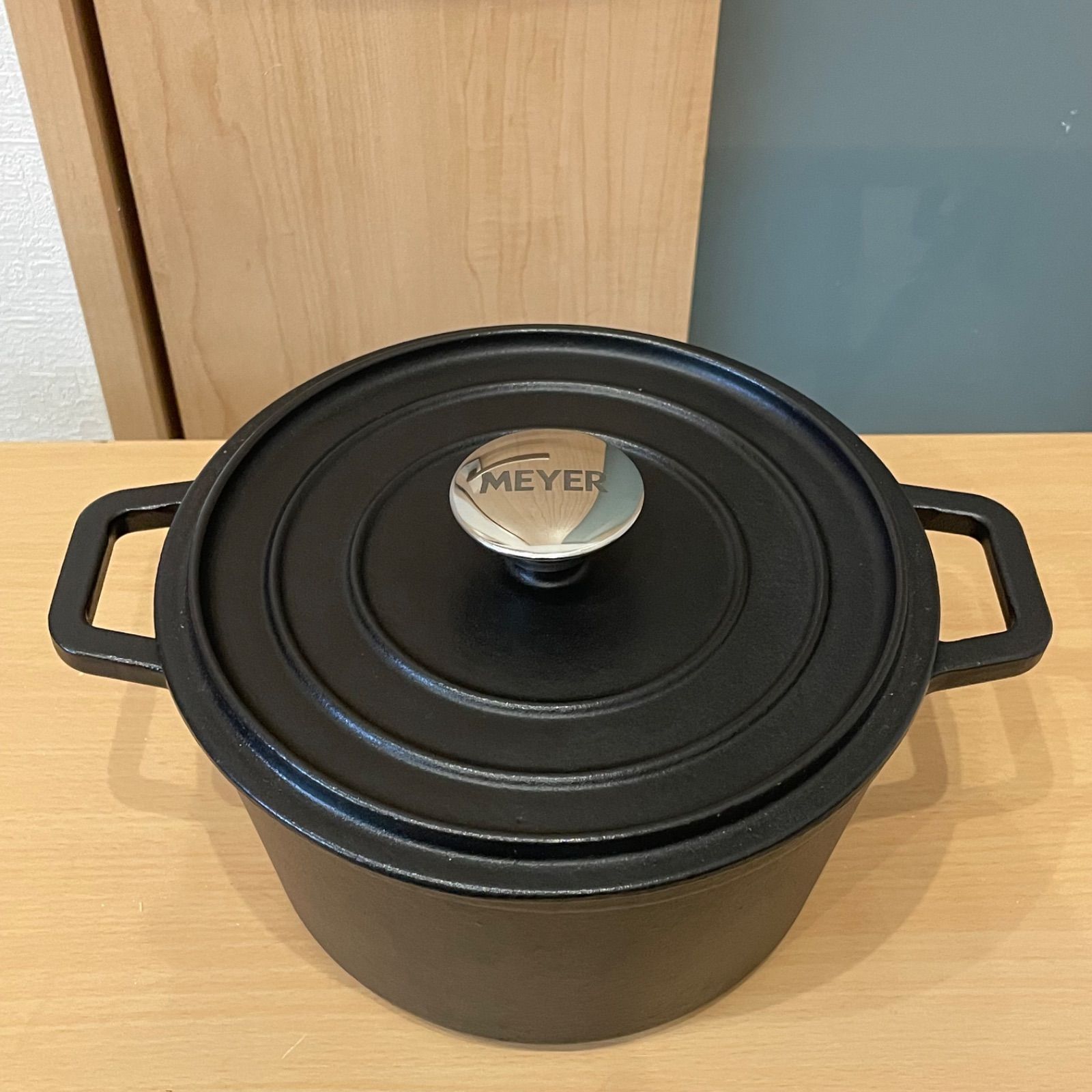 MEYER キャストアイアンキャセロール　20cm MEYER マイヤー キャストアイアンキャセロール 鋳物鍋 両手鍋 ブラック