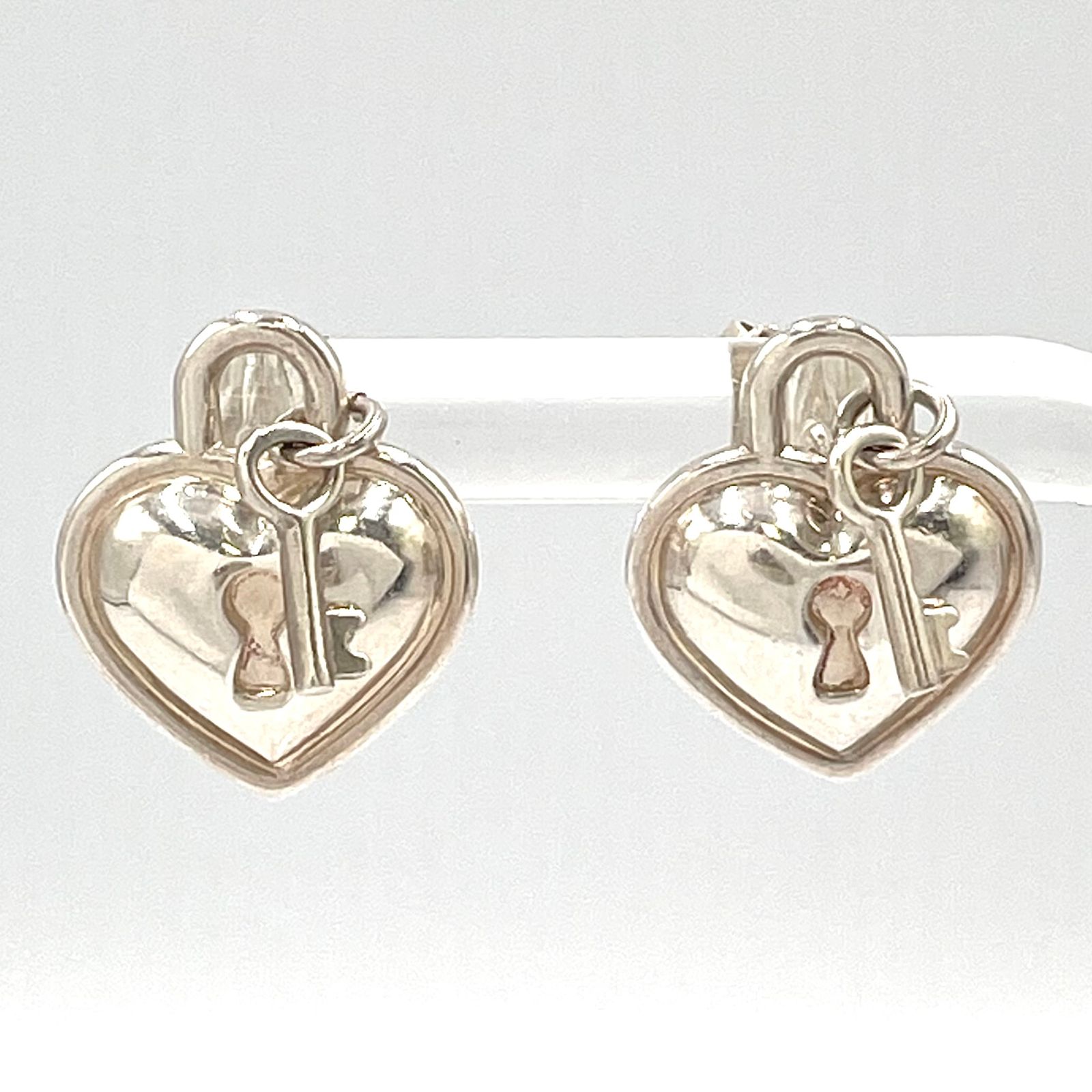 TIFFANY & Co. ハート＆キー SV925 シルバー ピアス