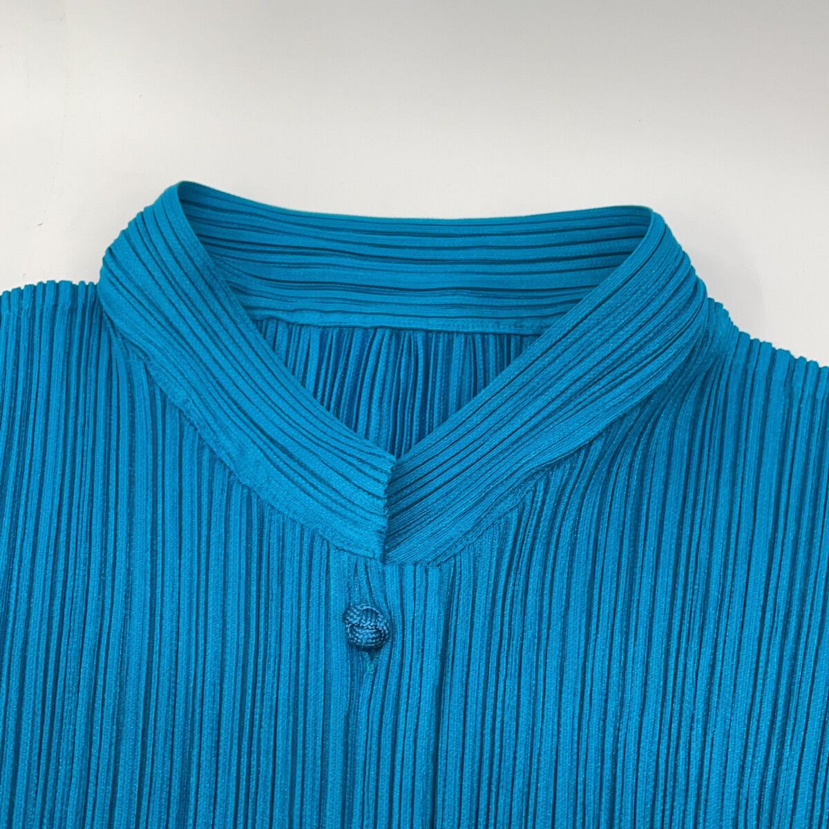トップス PLEATS PLEASE プリーツプリーズ PP21-JD023 ﾌﾞﾙｰ ﾌﾟﾘｰﾂ 長袖 
