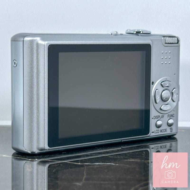 美品】Panasonic LUMIX DMC-FX30 シルバー 720万画素 光学3.6倍ズーム