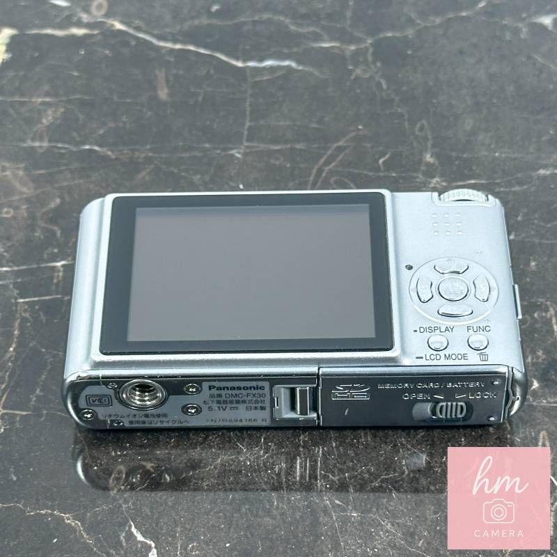 美品】Panasonic LUMIX DMC-FX30 シルバー 720万画素 光学3.6倍ズーム