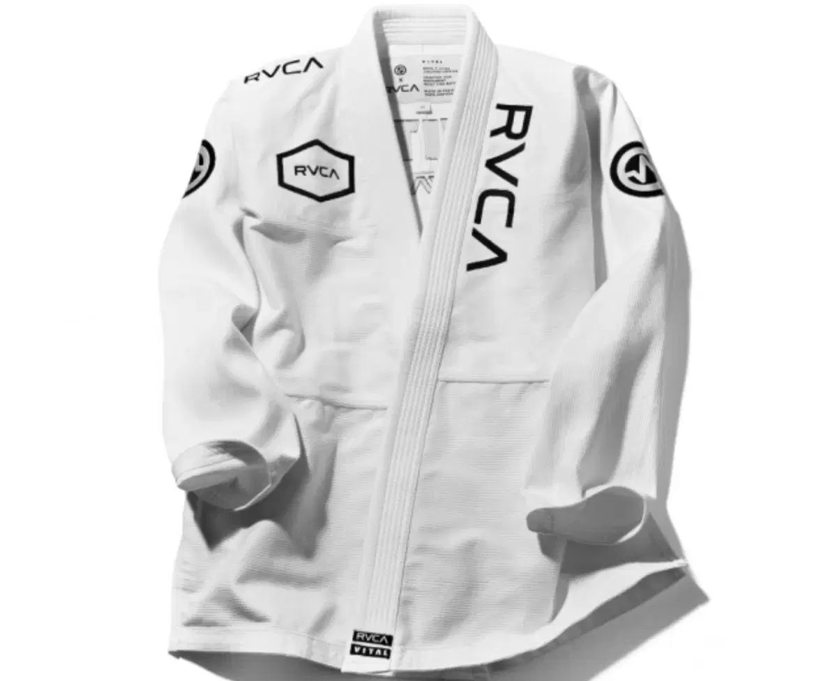 柔術 Jiu-Jitsu 柔道着 バイタルxルカ 白 A1L