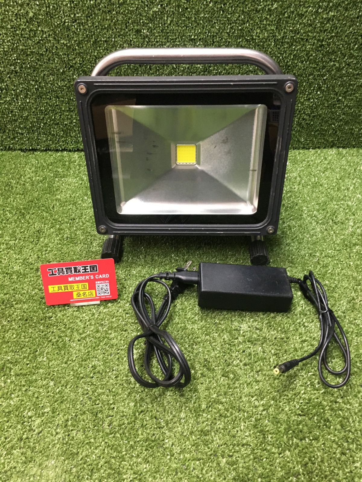 【中古品】【0902】ジェフコム LED投光器(充電タイプ) PDSB-04030SC 30W型　ITW5KRE6XOKK