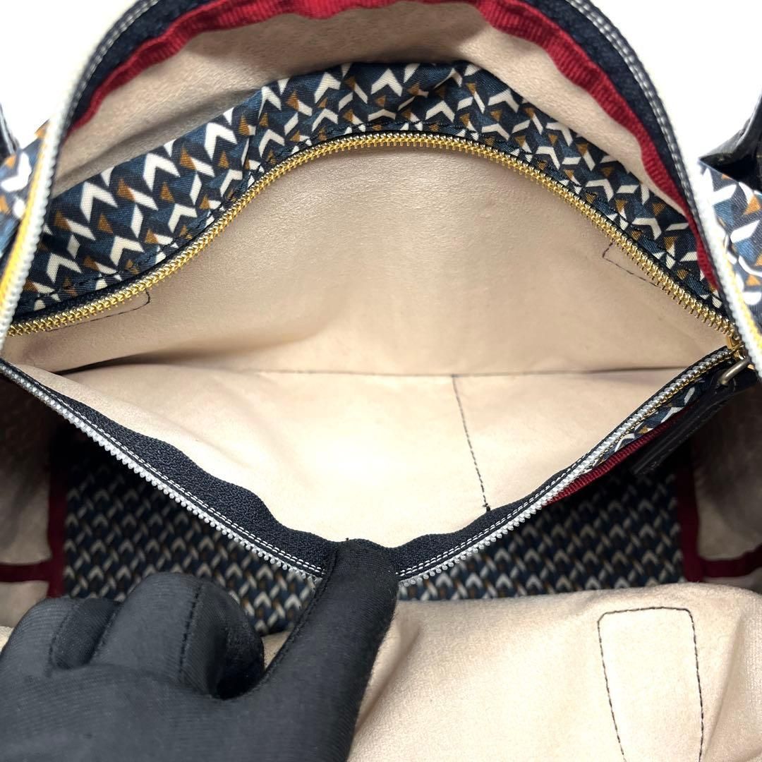 ROBERTA PIERI ロベルタピエリ ハンドバッグ タタミ 総柄 A4可 ロベルタピエリ タタミ トートバッグ A4可能 総柄 レザー Roberta