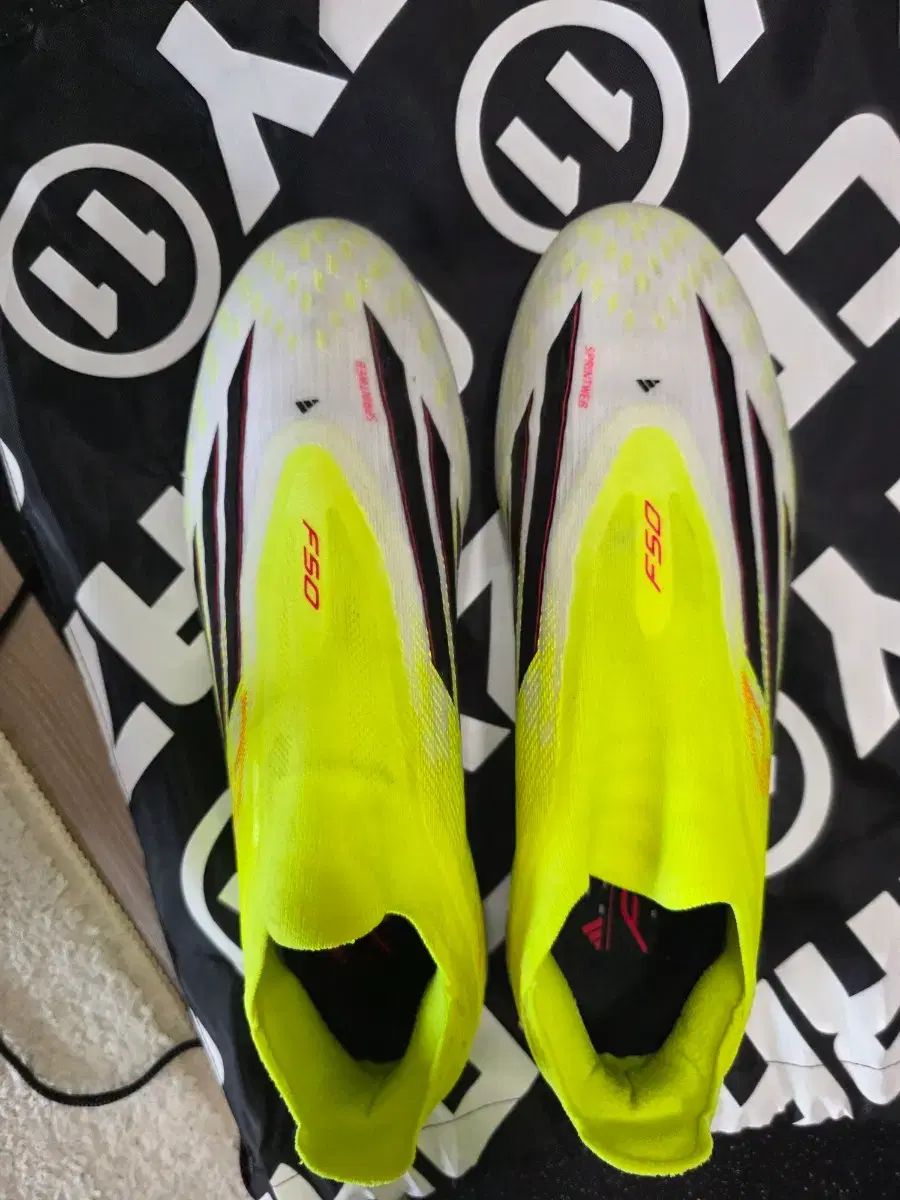 アディダス f50 プロ tf ll 出品