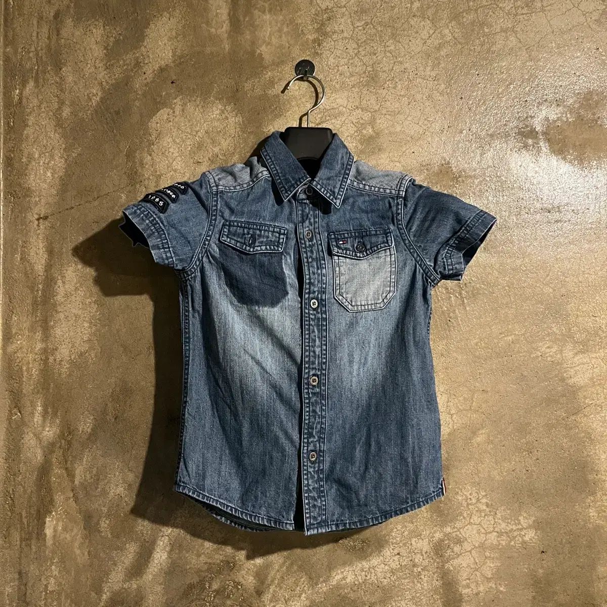 Tommy Hilfiger トミーヒルフィガー キッズ デニム 半袖 シャツ - メルカリ