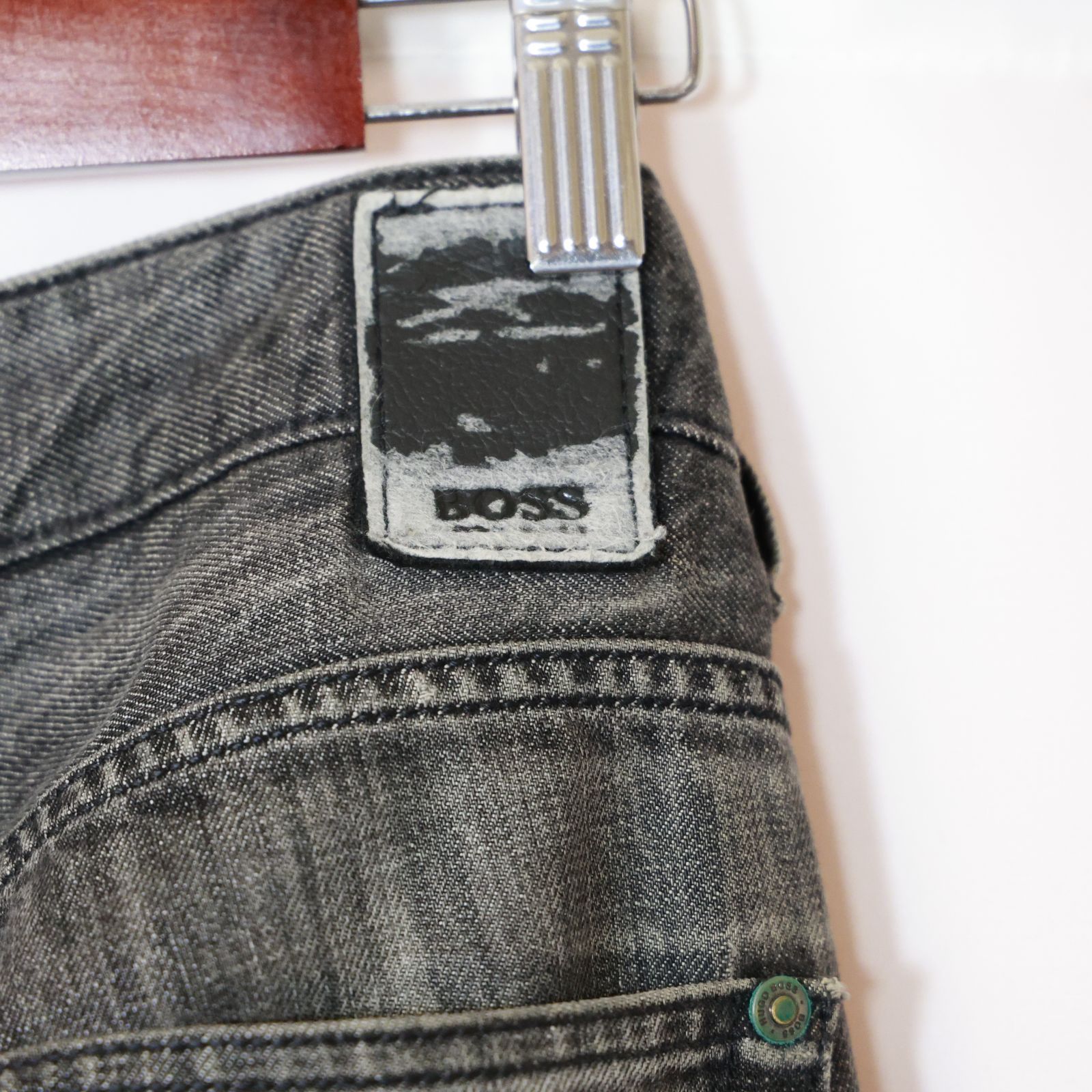 w^)b HUGO BOSS ヒューゴボス MAINE W33 L32 グレー デニム ジーンズ 