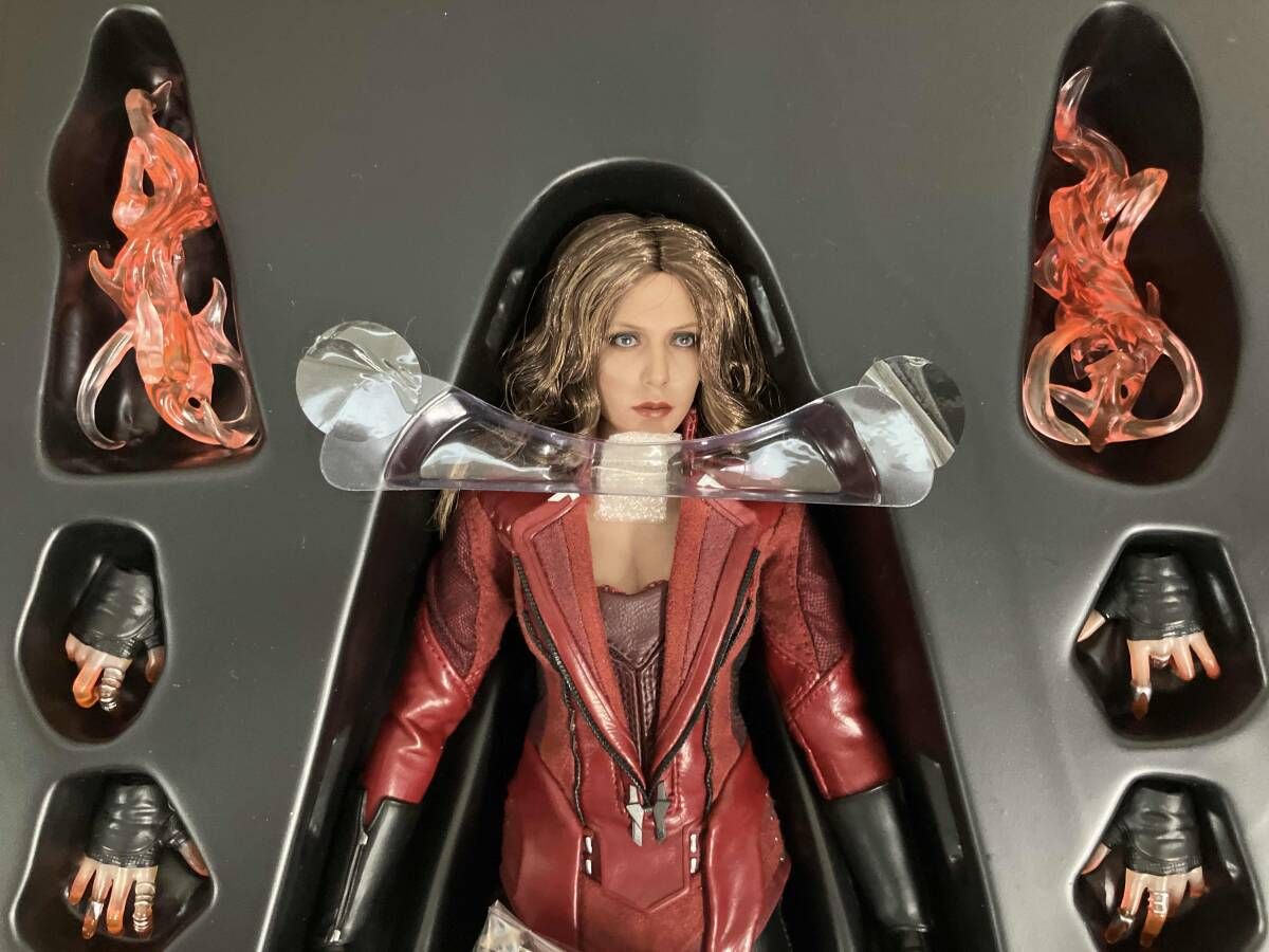 ホットトイズ スカーレット・ウィッチ(ニュー・アベンジャーズ版) 1/6