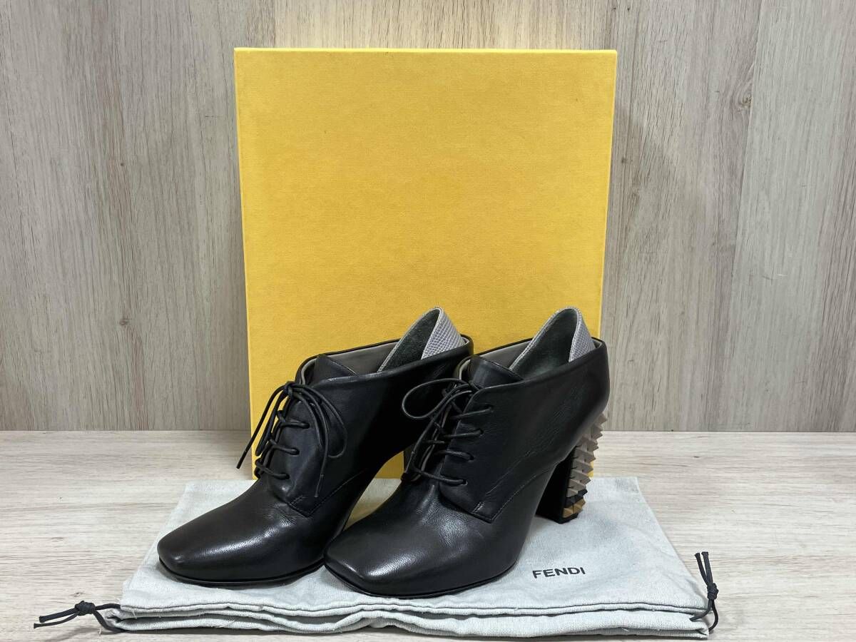 FENDI フェンディ　スタッズ　ブーティ　35 1/2 靴　箱付き　イタリア製
